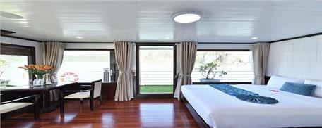 Du thuyền Sapphire Hạ Long